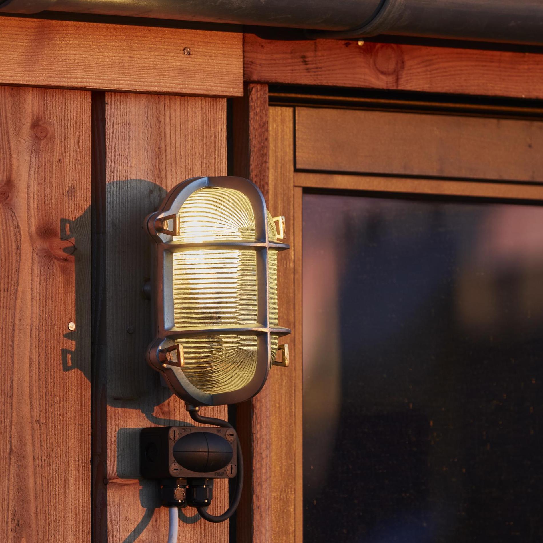 Bulkhead Outdoor & Bathroom Oval Wall Light - 6 Inch